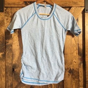 Lucy blue fitted work out top size XS